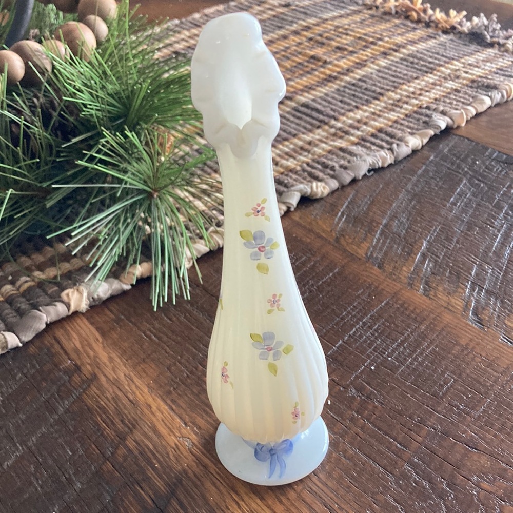 Fenton vase
